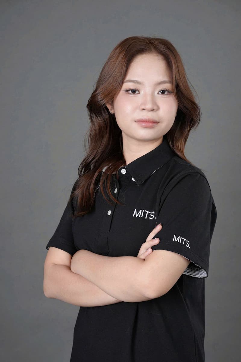 Stella Hoang